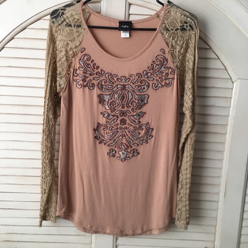 Buckle shirt